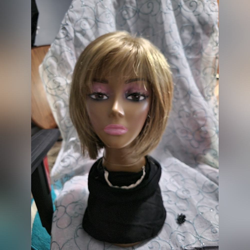 Estetica Designs Wig Color R14/26H - Picture 4 of 11